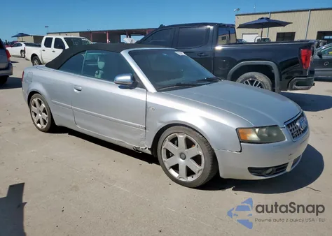 2005 Audi S4 Quattro Cabriolet z USA, uszkodzony, nr VIN WUARL48H15K901778